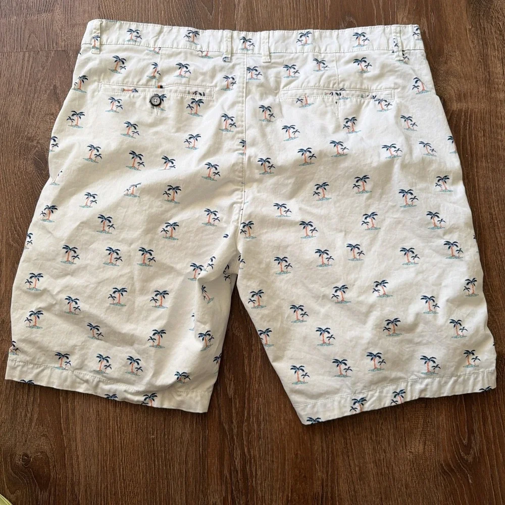 Denim & Flower Ricky Singh Mens 38 Shorts Blue Palm Trees Vacation Tropical